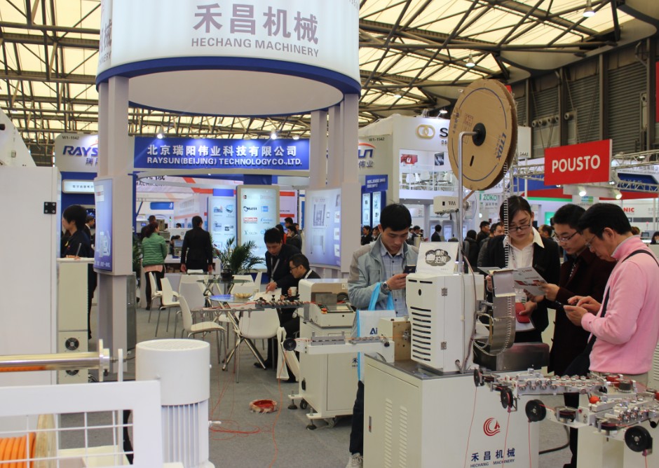 電腦剝線機(jī)是由哪些部件組成的？